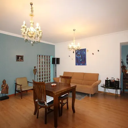 Alfama Artist Apartman *